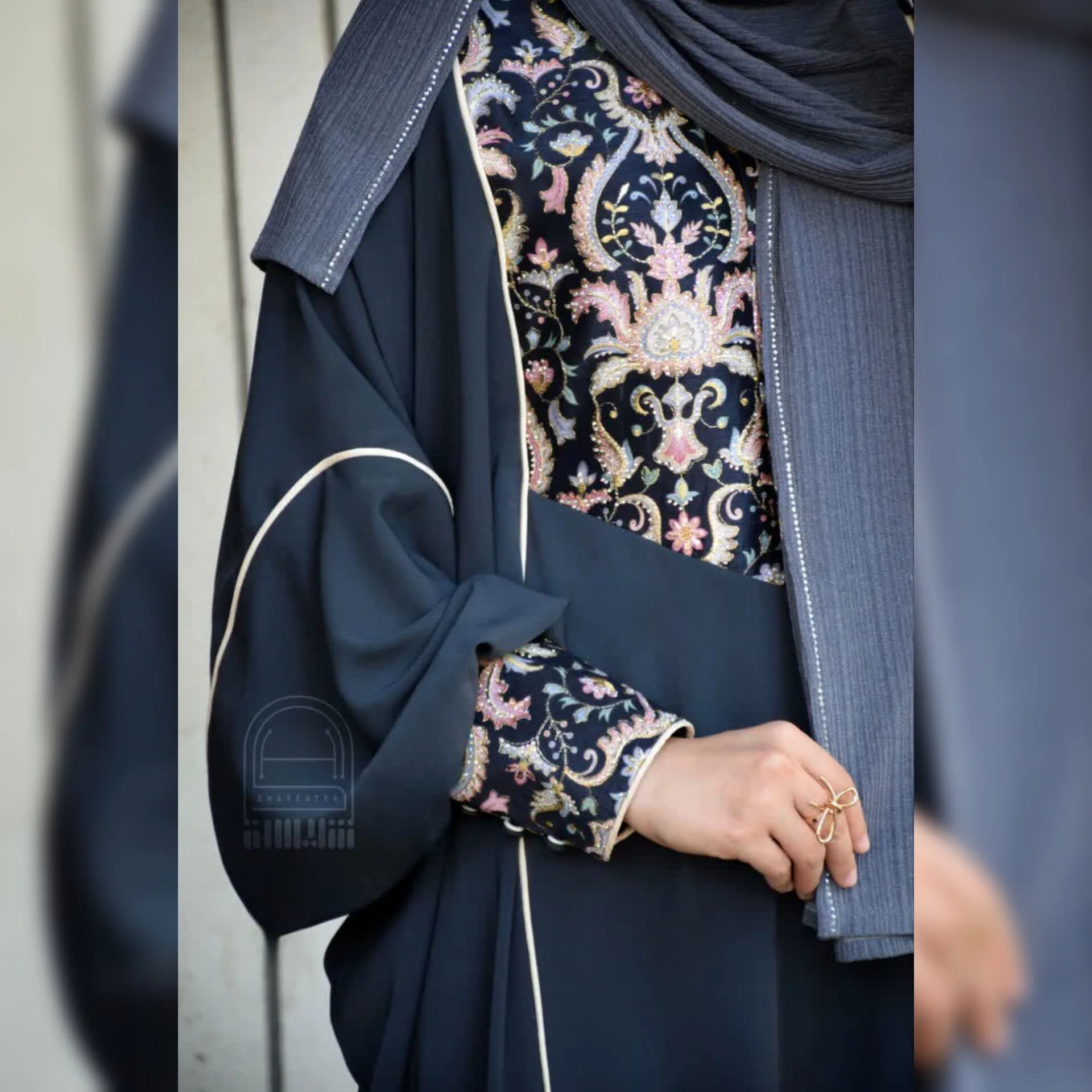 عبا نگین (نوک مدادی)